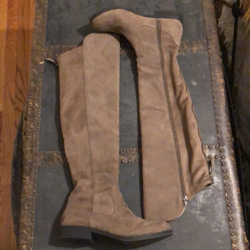 Size 8.5 tan suede over the knee boots.